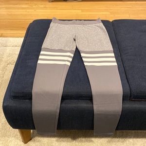 Bombshell Sportswear size small leggings